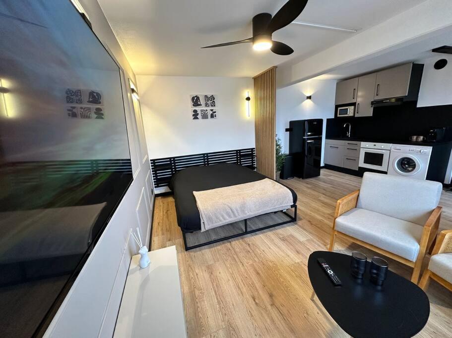 Charmant Studio Neuf, Hypercentre, Parking, Balcon Strasbourg Bagian luar foto